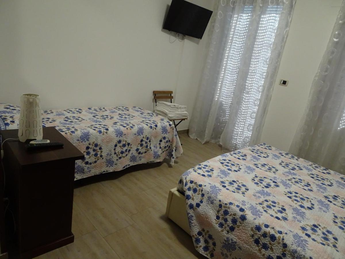 Affittacamere Lido Rivabella Gallipoli Buitenkant foto